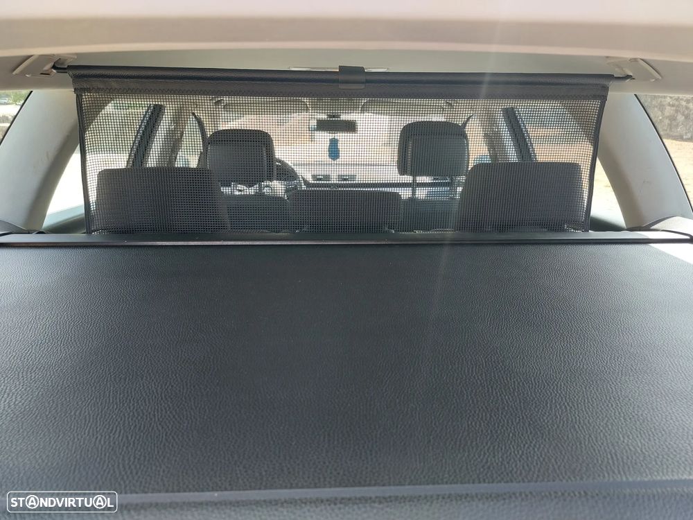 VW Passat 1.6 TDI BlueMotion - 26