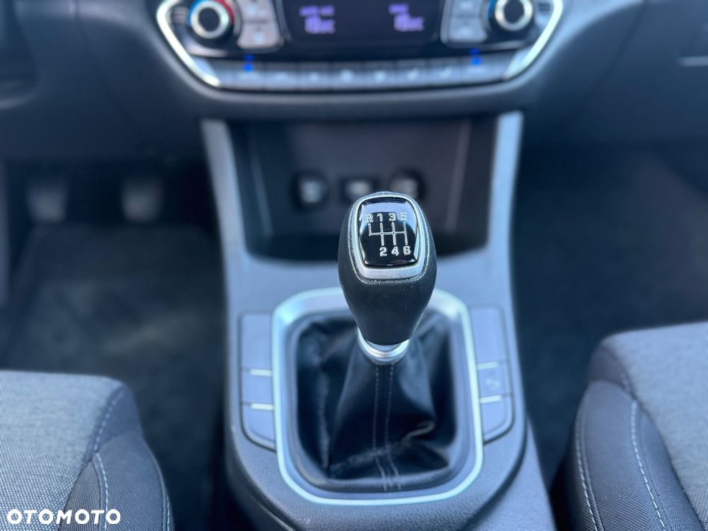 Hyundai i30 1.5 DPI Smart - 23