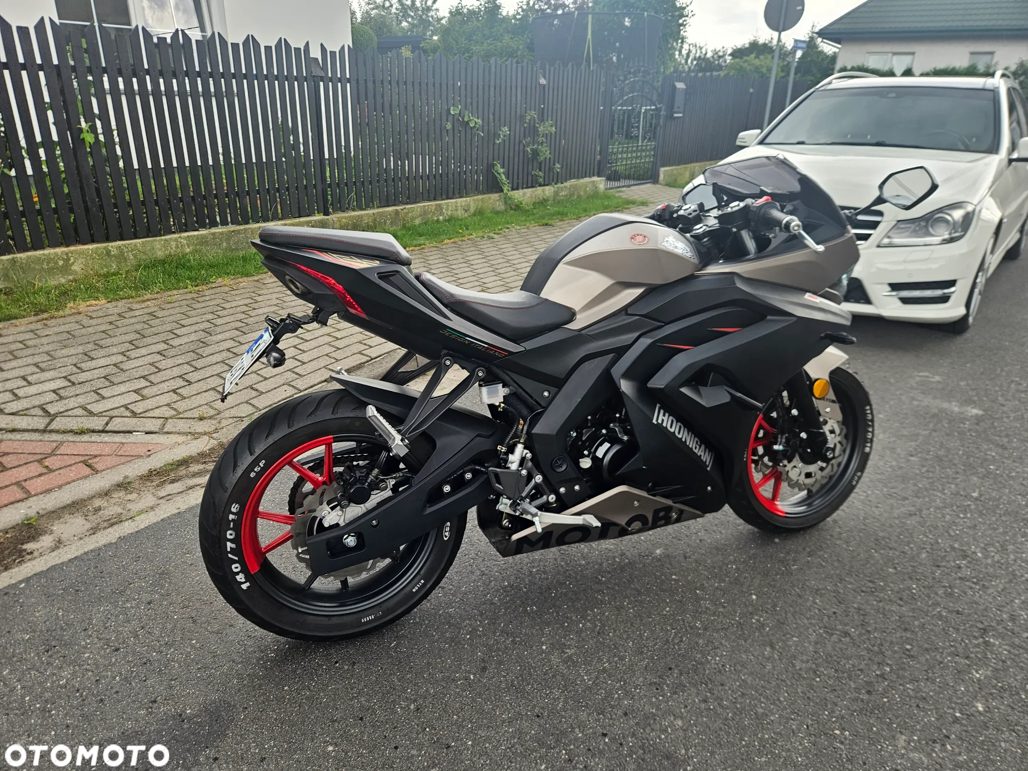 Motobi Inny - 10