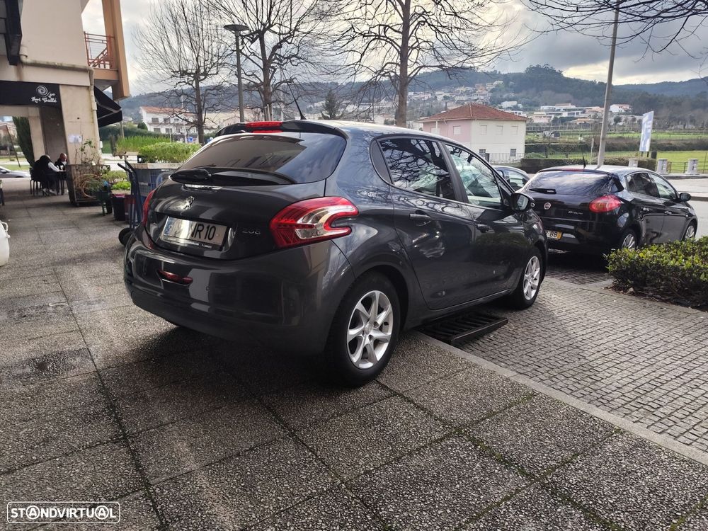 Peugeot 208 1.2 PureTech Active - 7