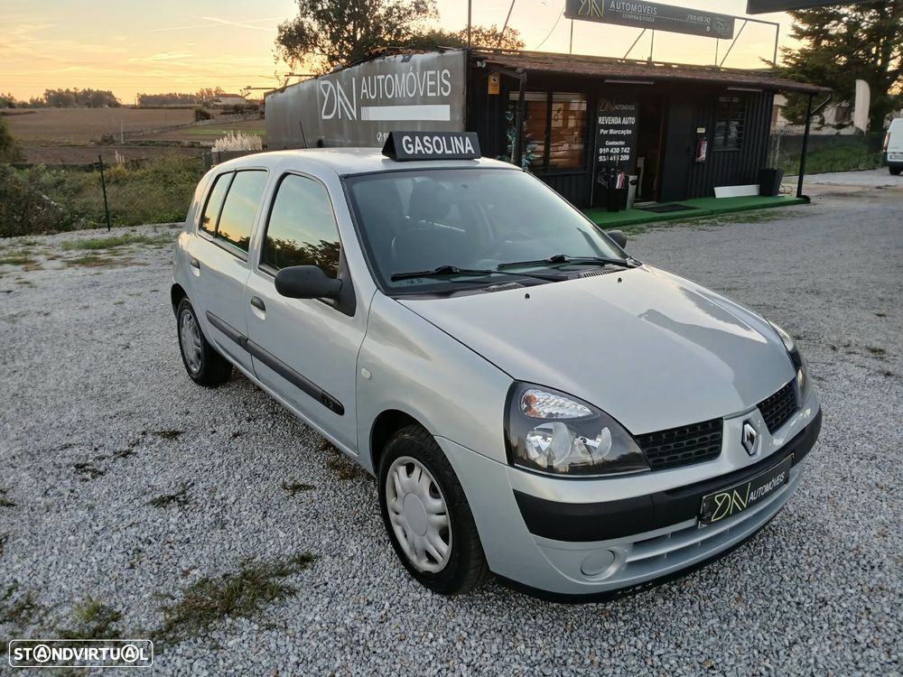 Renault Clio - 6