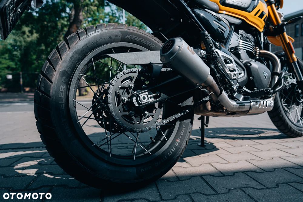 Triumph Scrambler - 24