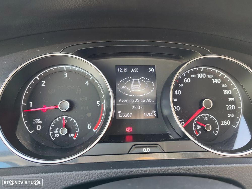 VW Golf 1.6 TDI SCR Trendline - 7
