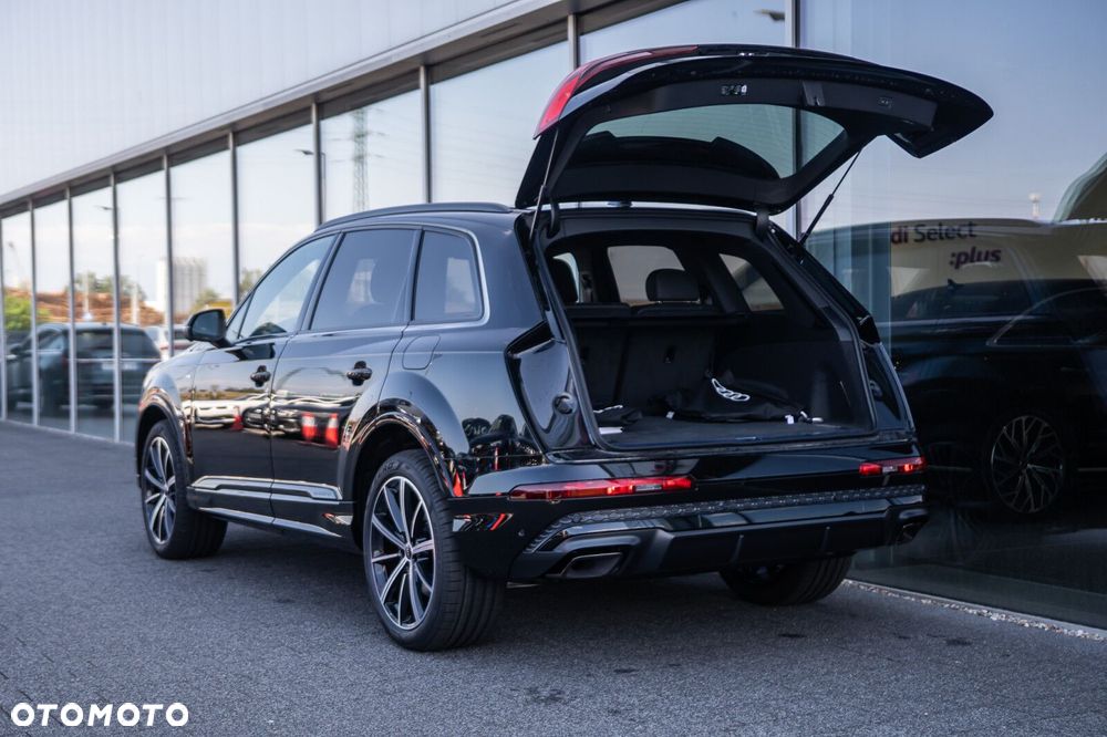 Audi Q7 60 TFSI e PHEV Quattro S Line Tiptr - 9