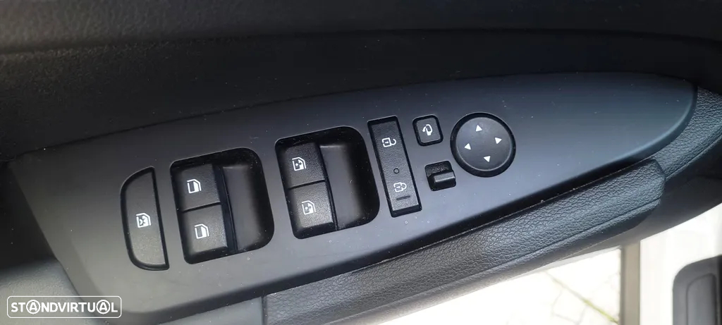 Kia Sportage 1.6 T-GDI Drive - 13