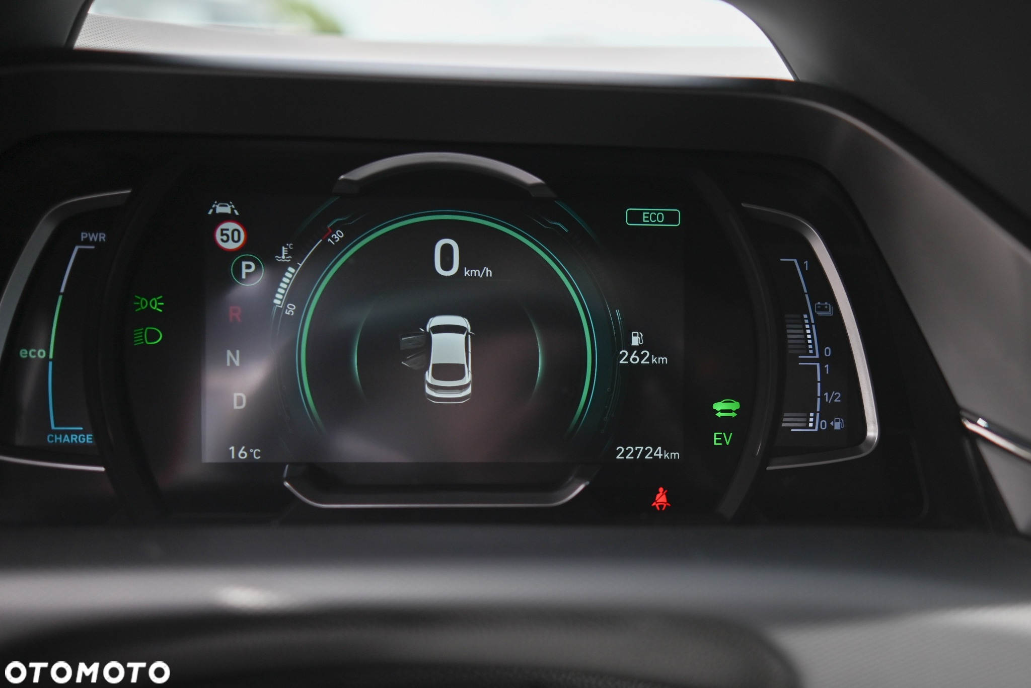 Hyundai IONIQ - 17