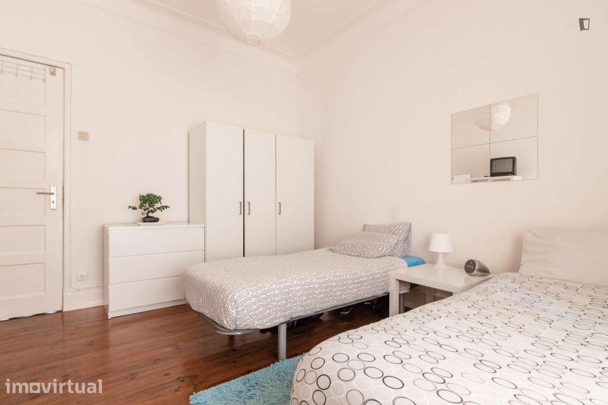 Quarto - localizado em Alameda Lisbon - Grande imagem: 4/14