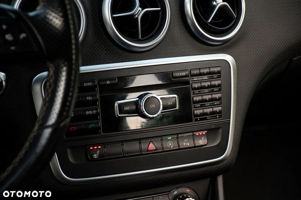 Mercedes-Benz Klasa A 180 Peak Edition - 36