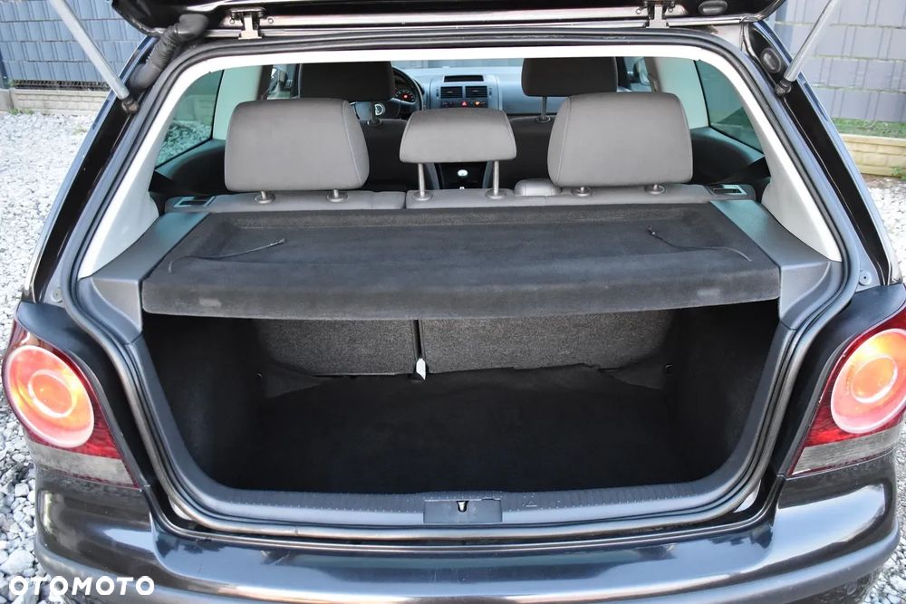 Volkswagen Polo 1.2 Tour Edition - 27