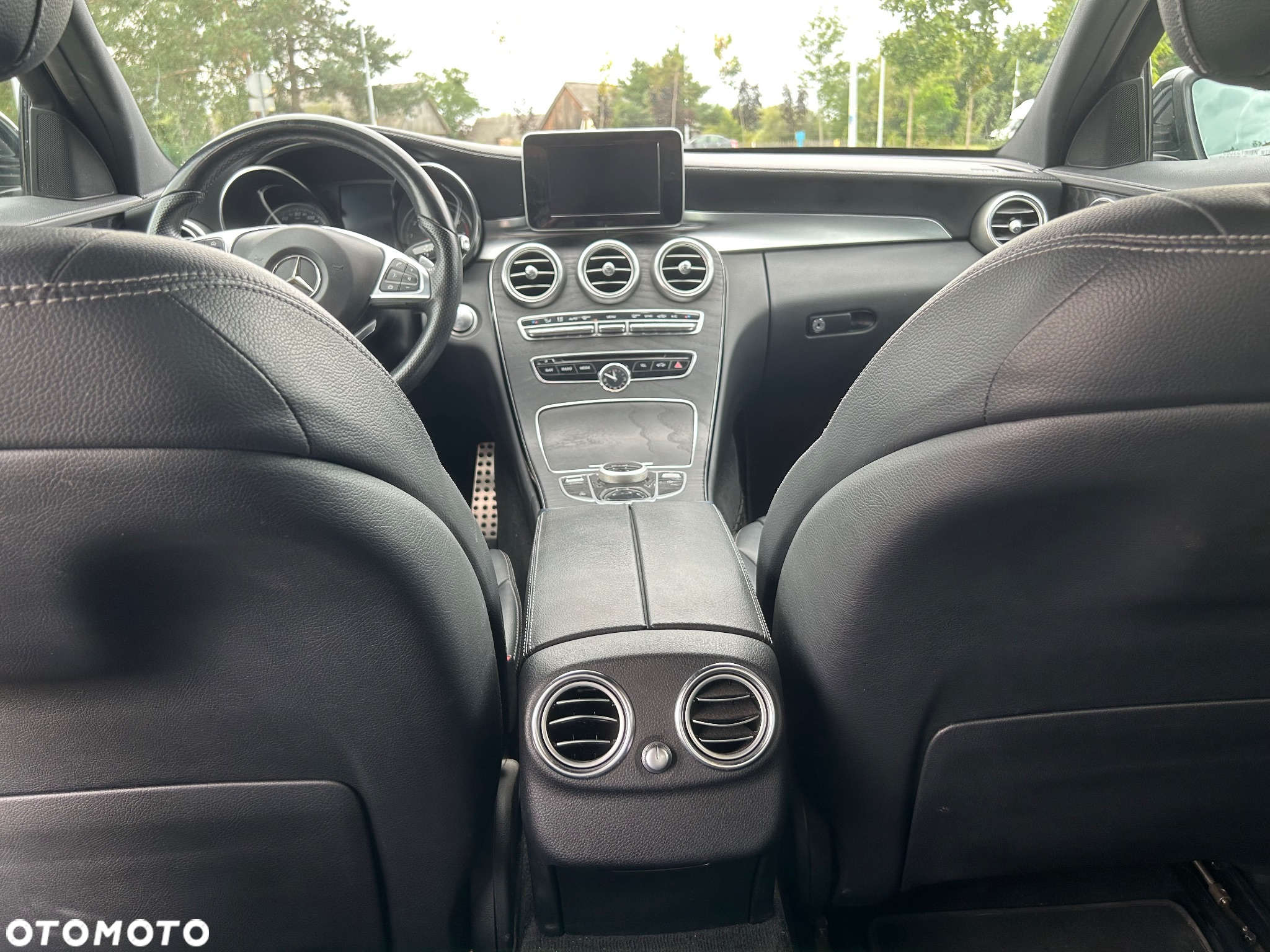 Mercedes-Benz Klasa C 300 9G-TRONIC AMG Line - 22