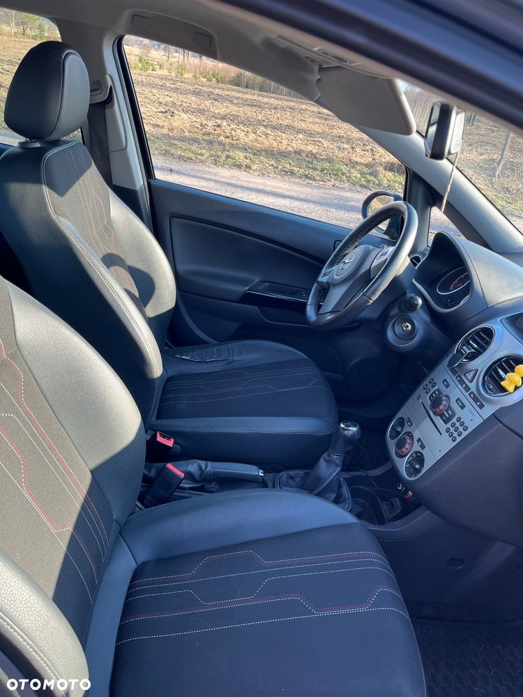 Opel Adam 1.2 Black Link - 11