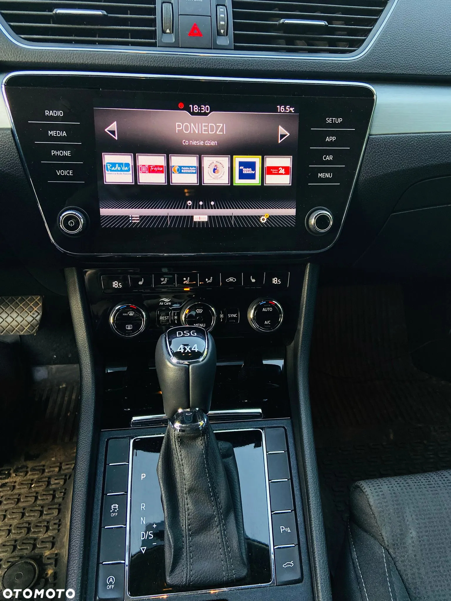 Skoda Superb 2.0 TDI 4x4 Ambition DSG - 9