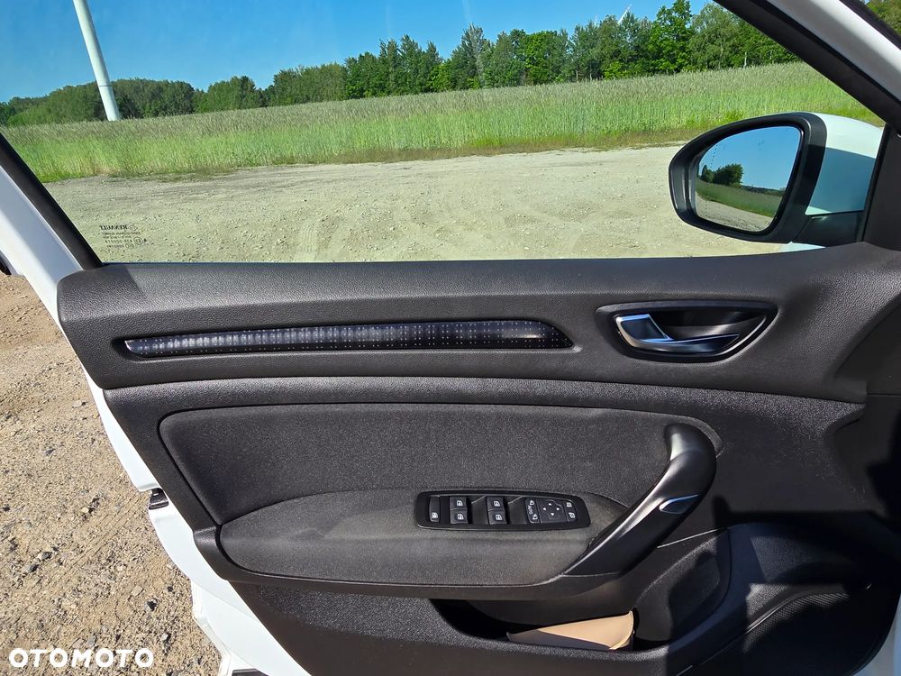 Renault Megane ENERGY TCe 100 INTENS - 13