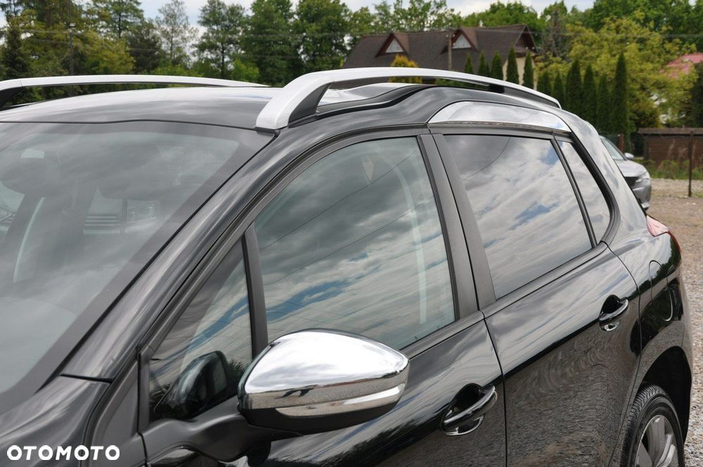 Peugeot 2008 1.2 Pure Tech Style - 6