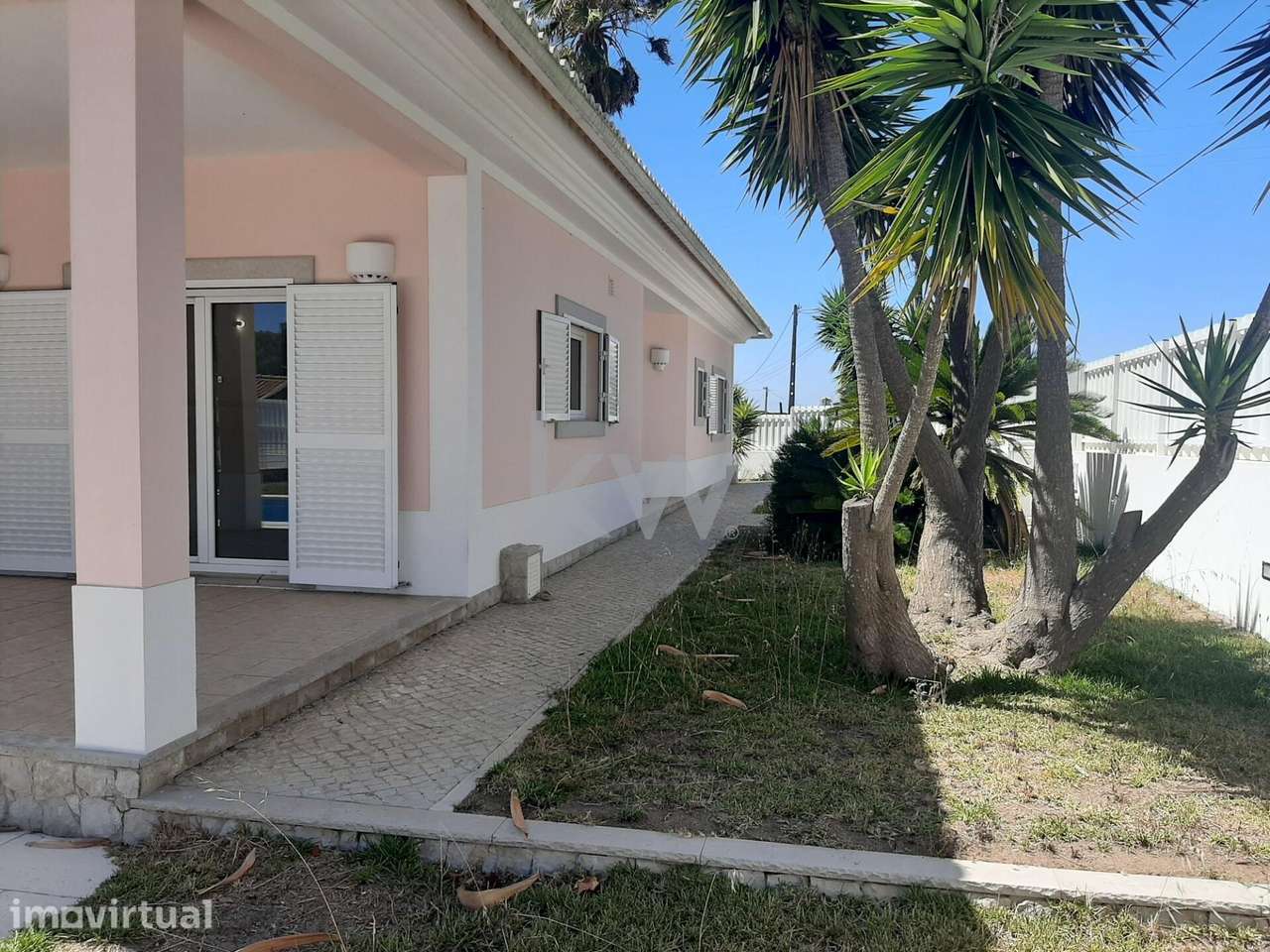 Moradia Isolada T3 + 2 com piscina em  Sesimbra - Grande imagem: 2/36