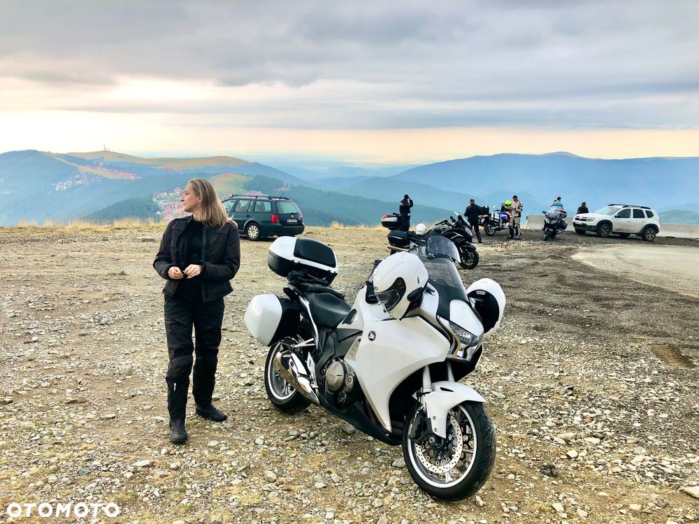 Honda VFR - 7