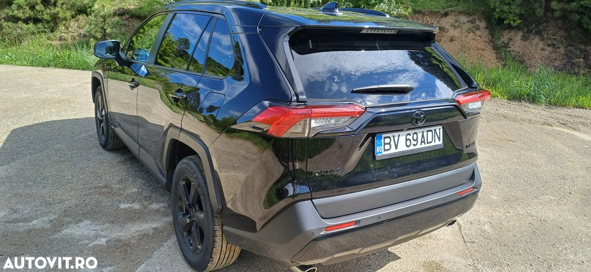Toyota RAV4 - 2