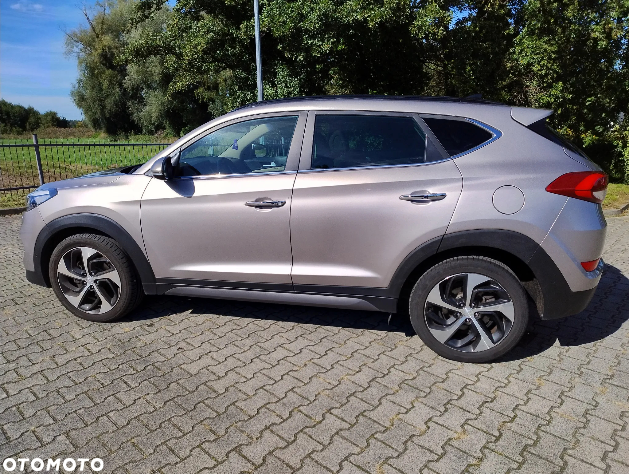 Hyundai Tucson 1.7 CRDI BlueDrive Premium 2WD DCT - 9