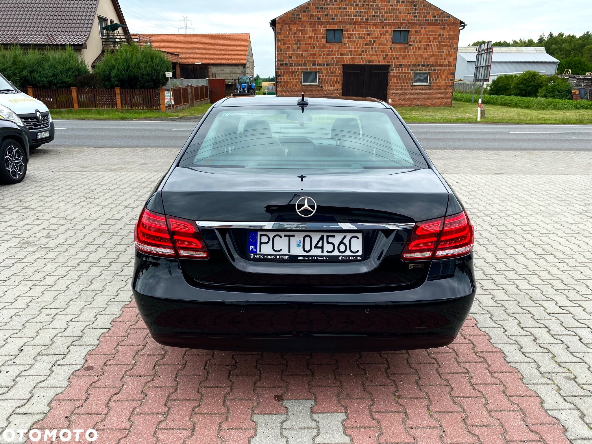 Mercedes-Benz Klasa E 220 BlueTEC 9G-TRONIC - 35