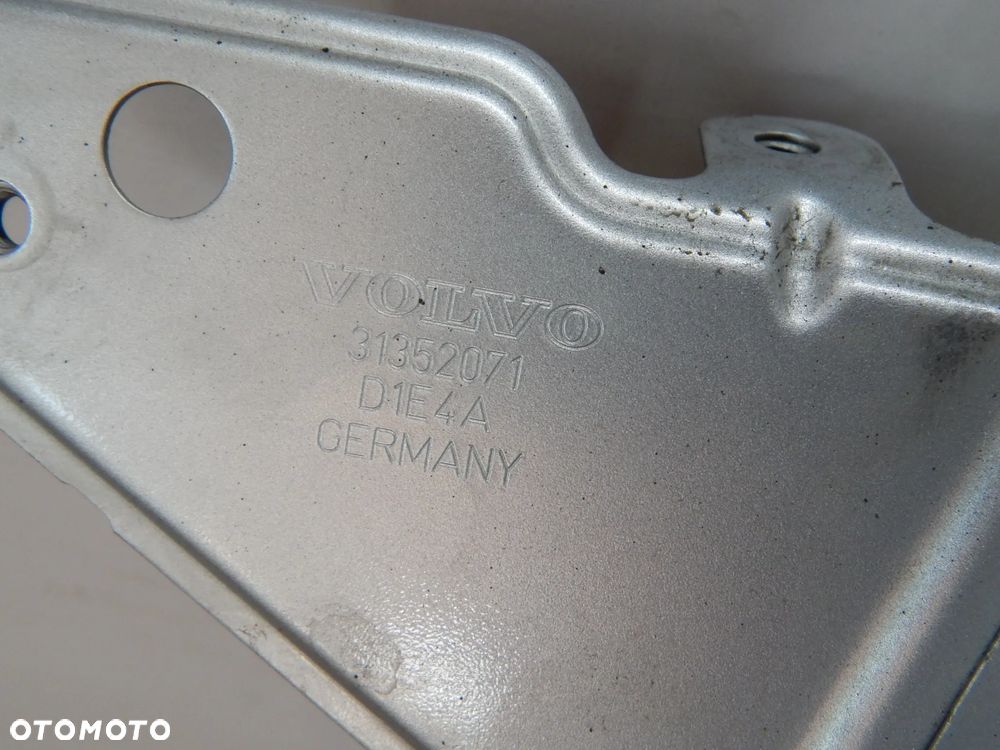 Błotnik lewy przód Volvo V60 S60 10-13 srebrny Łuków części - 3