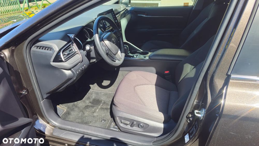 Toyota Camry 2.5 Hybrid Comfort CVT - 8