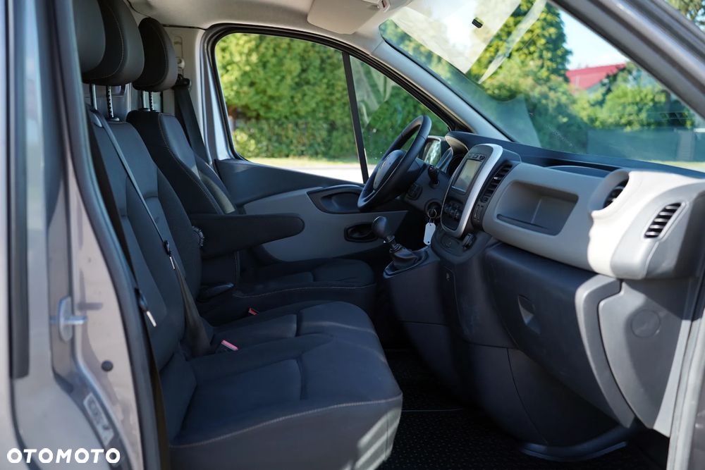 Renault Trafic - 23