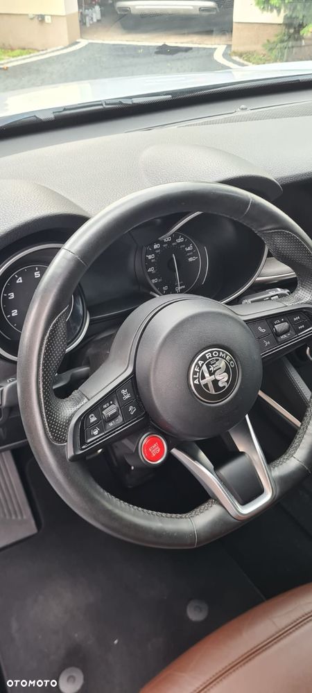 Alfa Romeo Stelvio 2.0 Turbo TI Q4 - 29