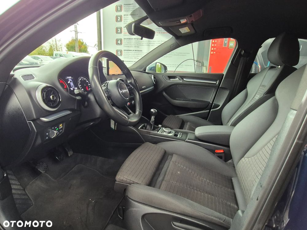 Audi A3 Limousine 2.0 TDI S line Sportpaket - 27