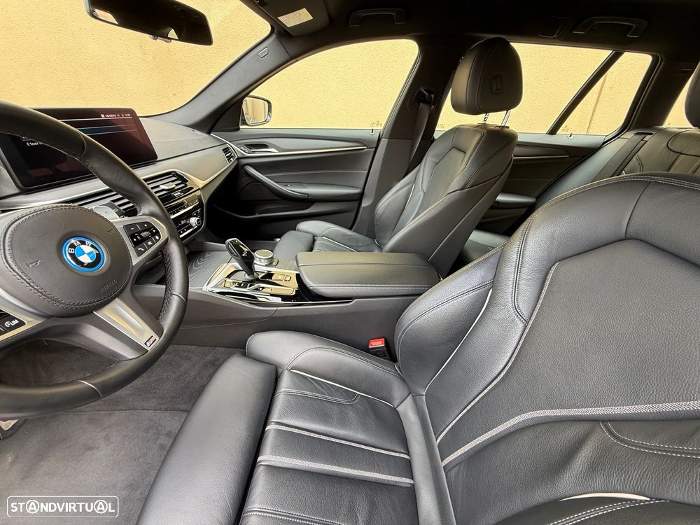 BMW 530 e Pack Desportivo M - 33