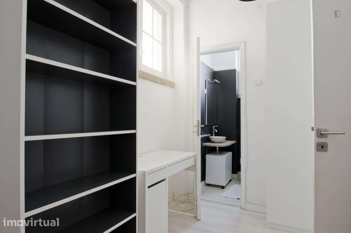 Quarto - localizado em Alvalade Lisbon - Grande imagem: 4/13