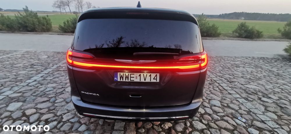 Chrysler Pacifica - 15