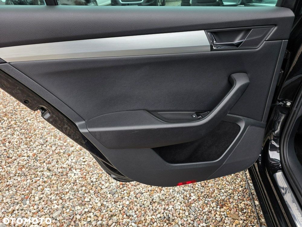 Skoda Superb 2.0 TDI SCR 4x4 Ambition DSG - 15