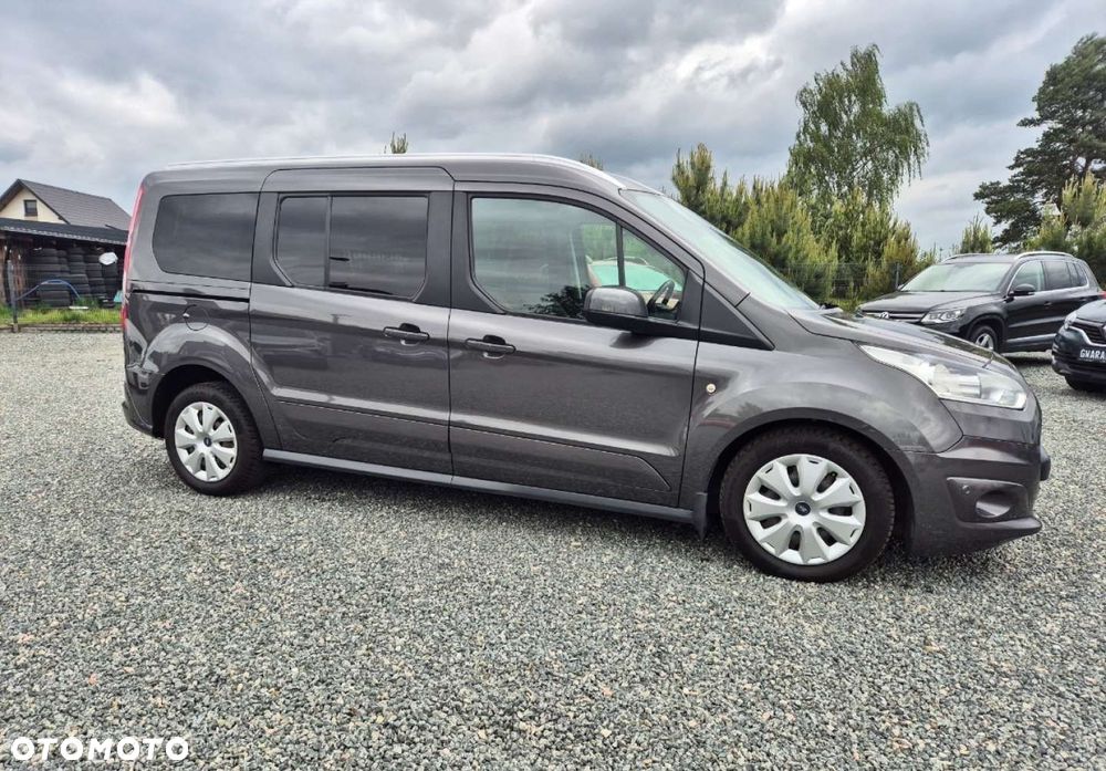 Ford Tourneo Connect Grand - 26