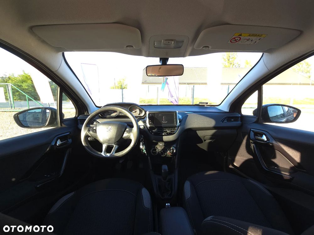 Peugeot 208 1.2 PureTech Style - 30