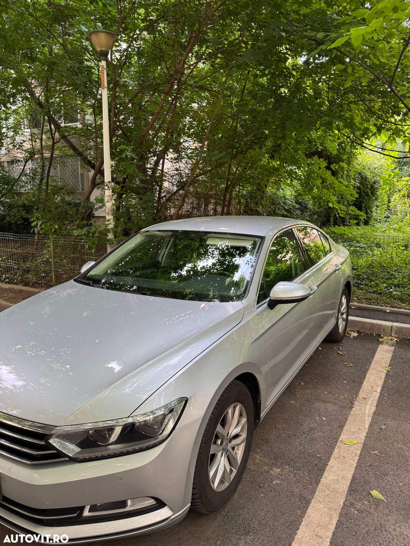 Volkswagen Passat 2.0 TDI DSG Comfortline - 3