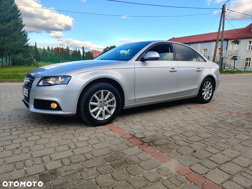 Audi A4 Limousine - 19