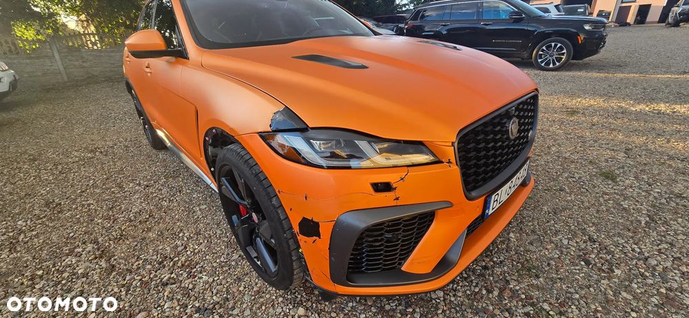 Jaguar F-Pace AWD SVR - 10