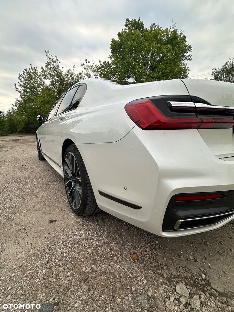 BMW Seria 7 750d xDrive sport - 9