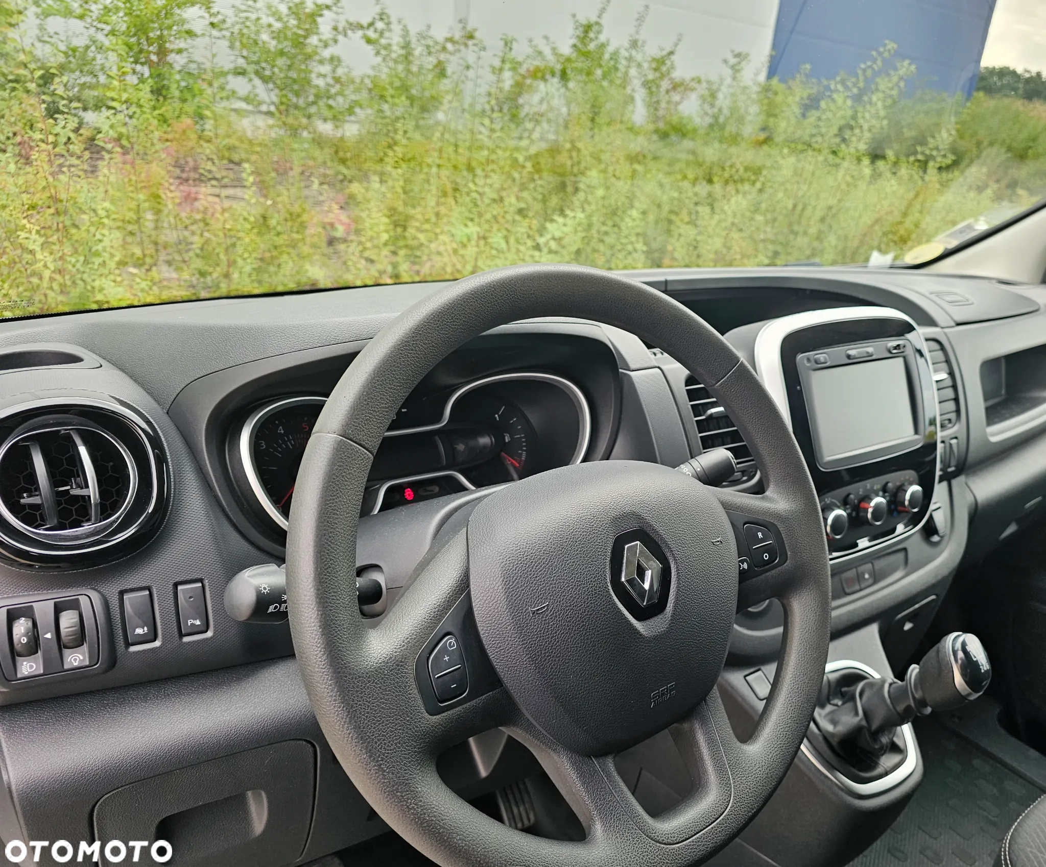 Renault TRAFIC - 9
