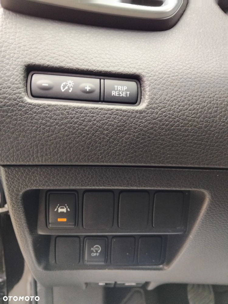 Nissan Qashqai 1.2 DIG-T N-Connecta EU6 - 7