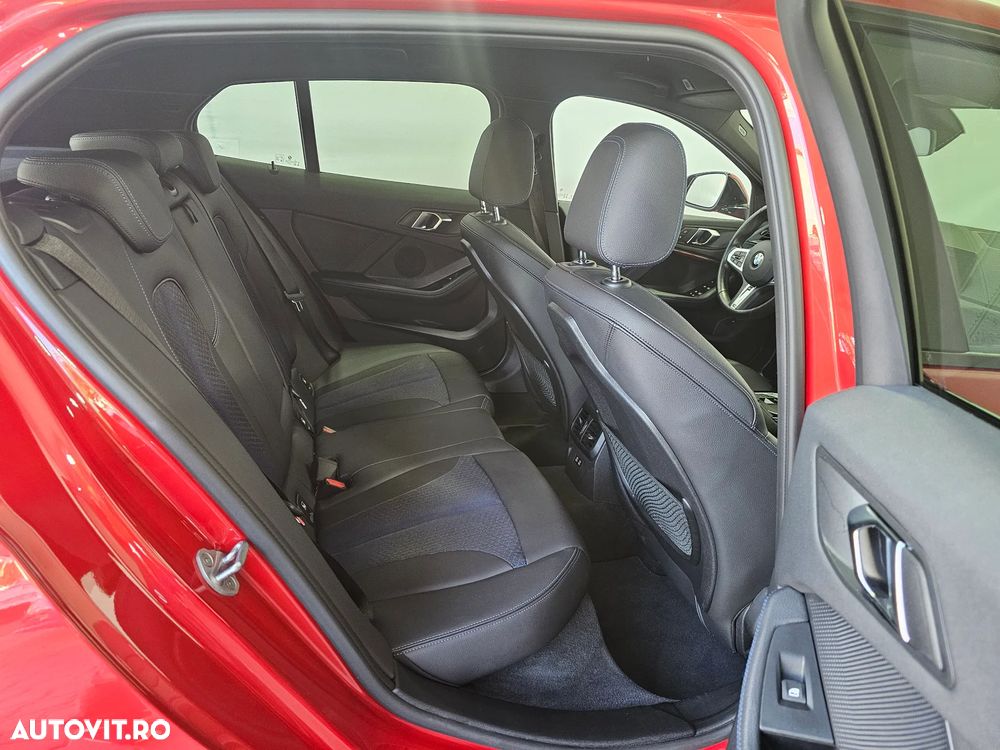 BMW Seria 1 118i Aut. M Sport - 32