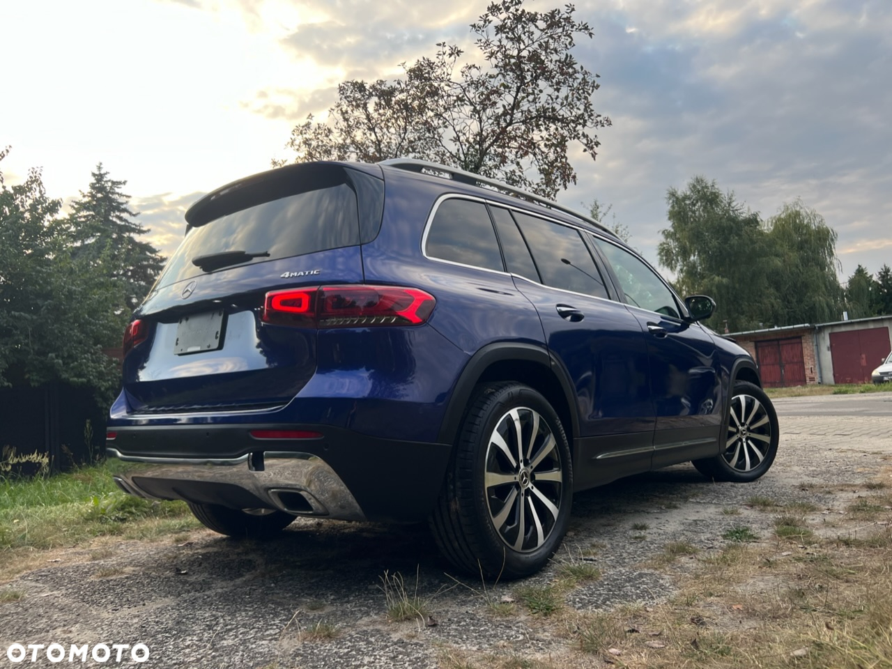 Mercedes-Benz GLB 250 4-Matic 8G-DCT - 6