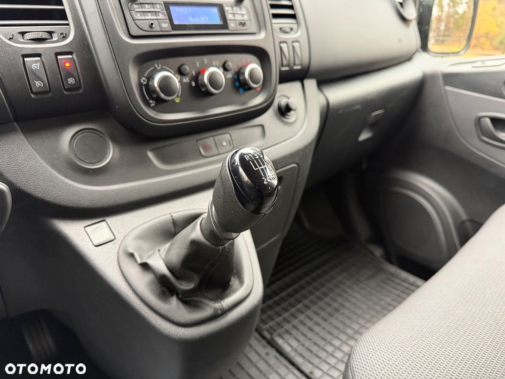 Renault Trafic ENERGY dCi 120 Combi Life - 23