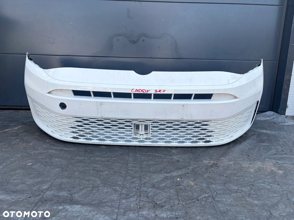 Vw Caddy V 2K7 zderzak przód  przedni biały