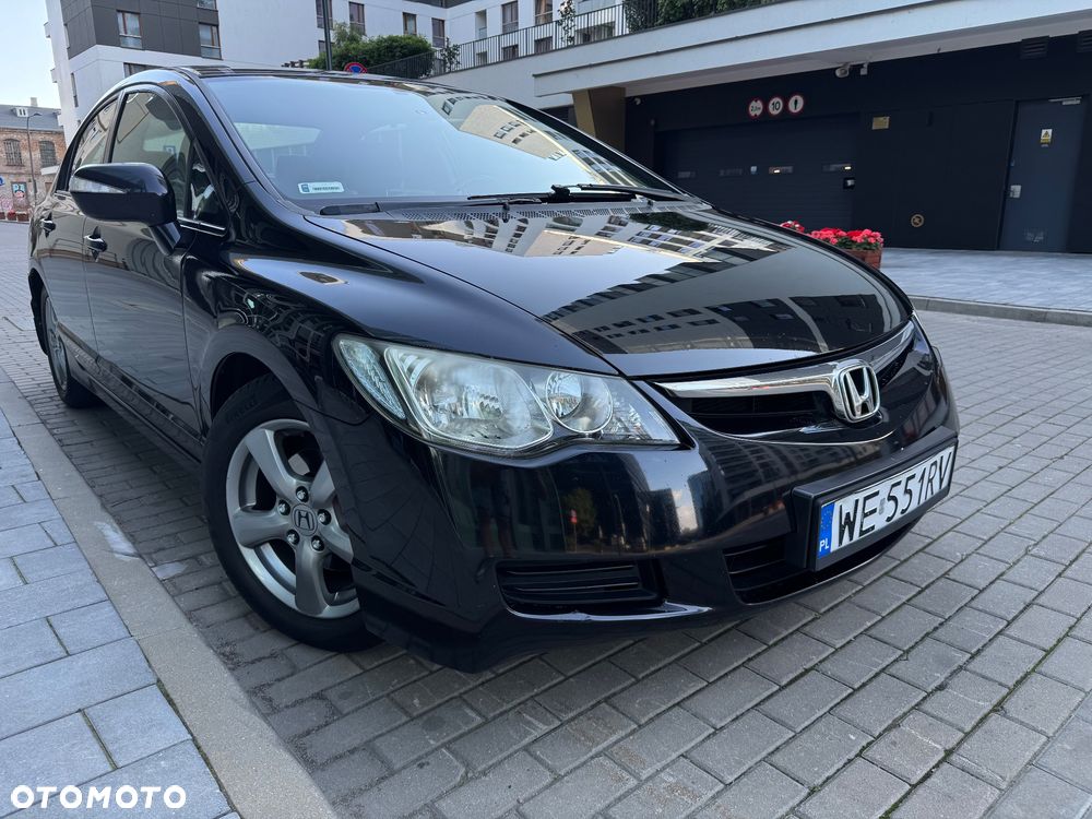 Honda Civic 1.8 Comfort - 23