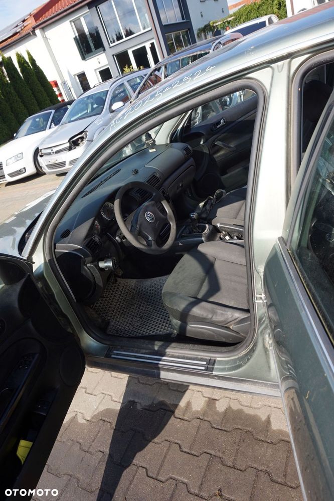 VOLKSWAGEN PASSAT B5 LIFT SEDAN 2002 LA6W 1.6 8V ALZ 102KM DVP ZIELONY FRESCO na części - 14