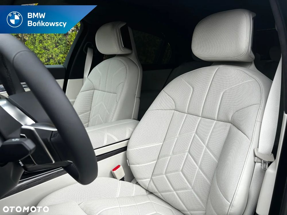BMW Seria 7 740d xDrive mHEV Nero Lusso Edition sport - 8