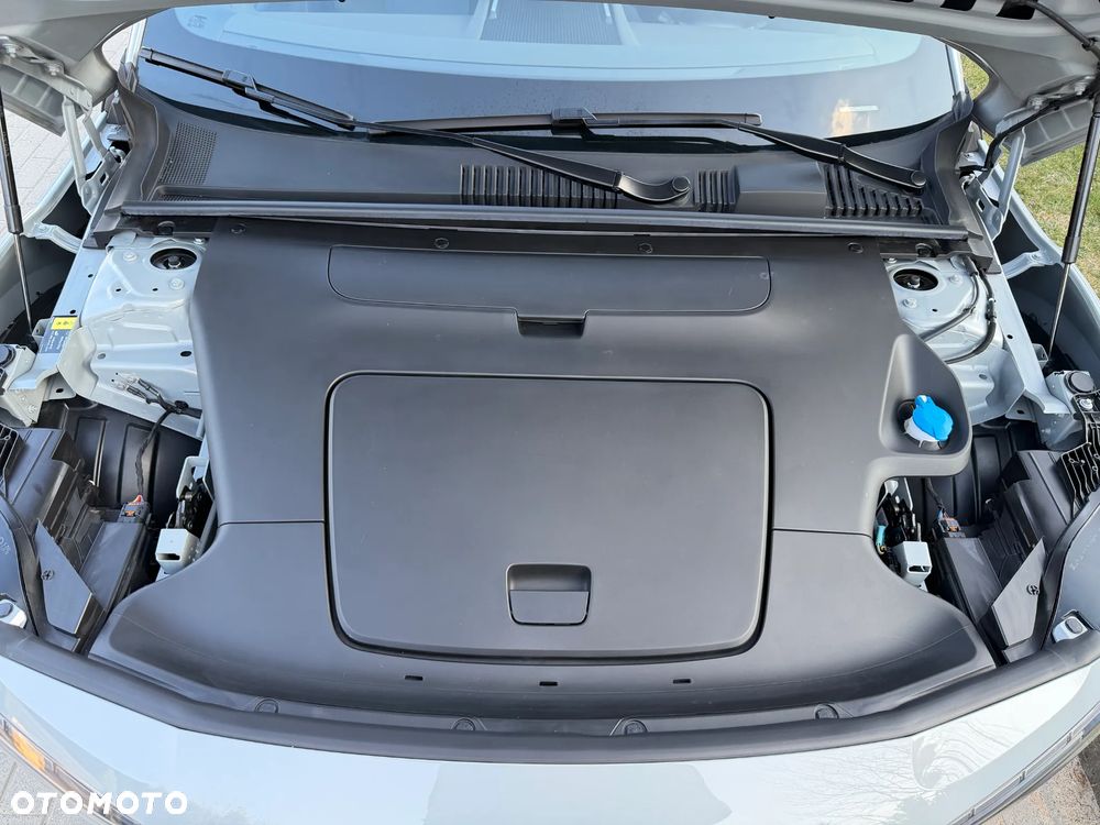 Volvo EX30 Single Motor Extended Range RWD Ultra - 36