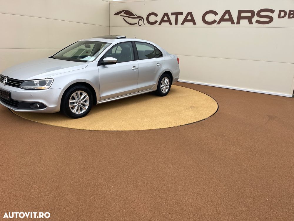 Volkswagen Jetta 1.6 TDI Blue Motion Technology Life - 5