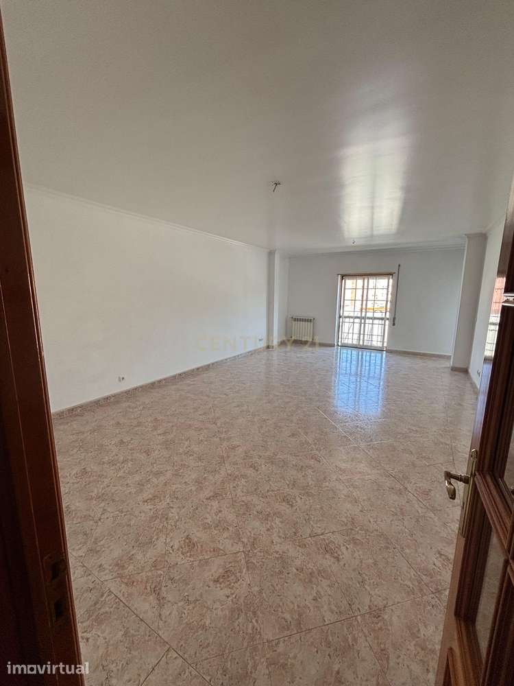 Apartamento T2 em Milharado, Mafra com Vista para o Rio - Grande imagem: 3/7